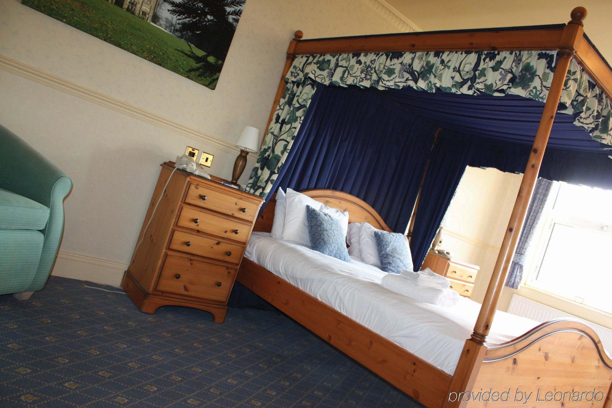 Studley Castle Hotel Room photo